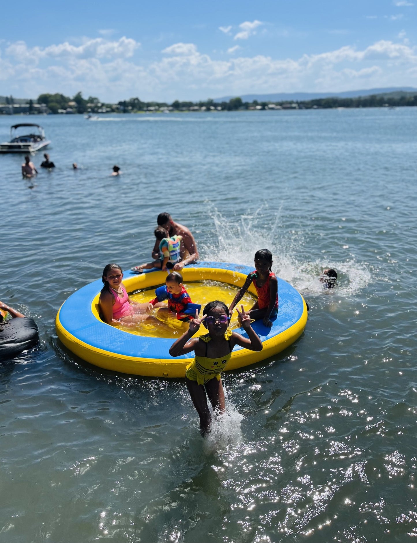 Sunnybuoy Inflatable Float - Beach Days